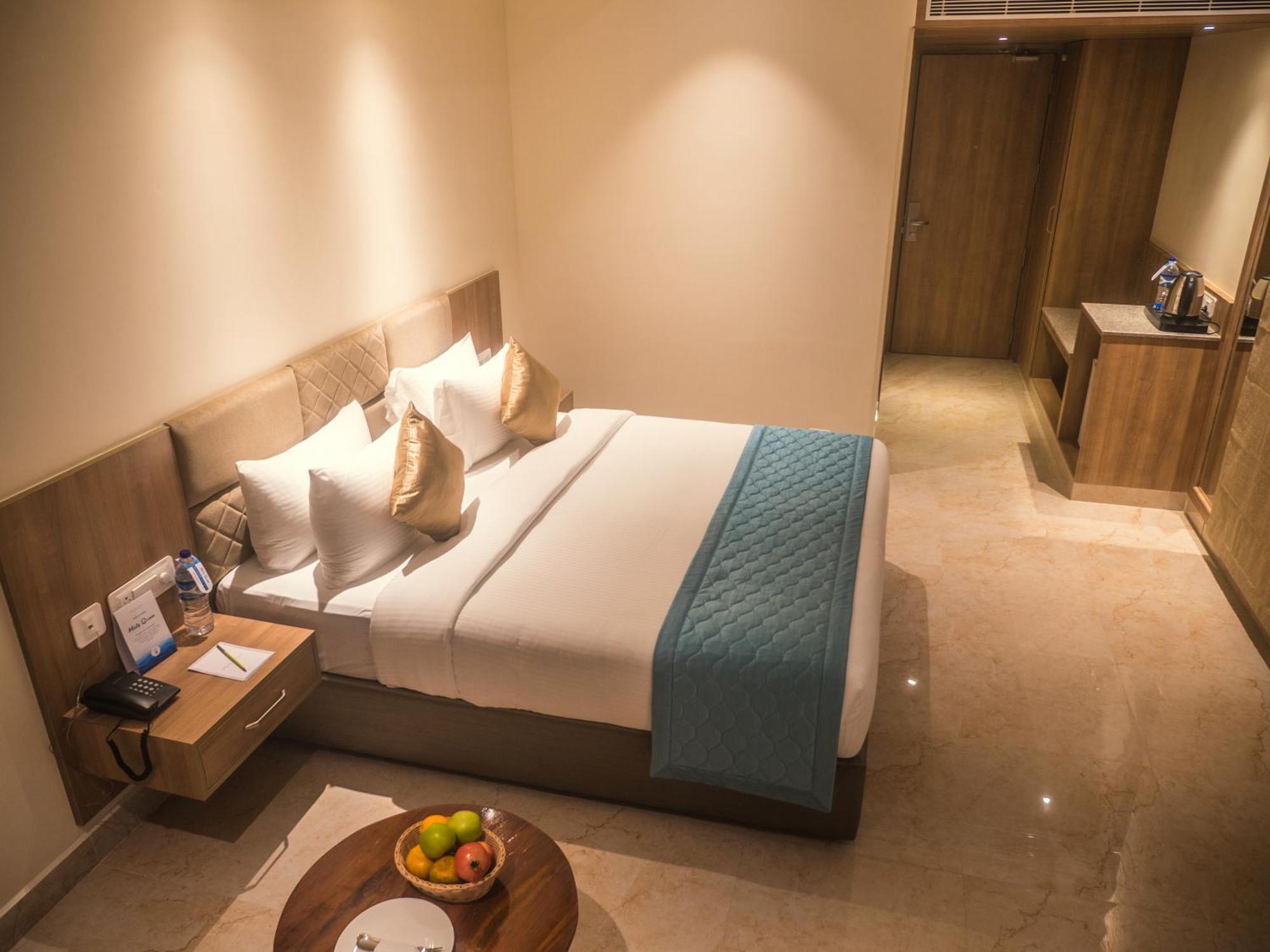 Misty Ocean - A Bergamont Group Of Hotel Kuilapalayam Екстериор снимка