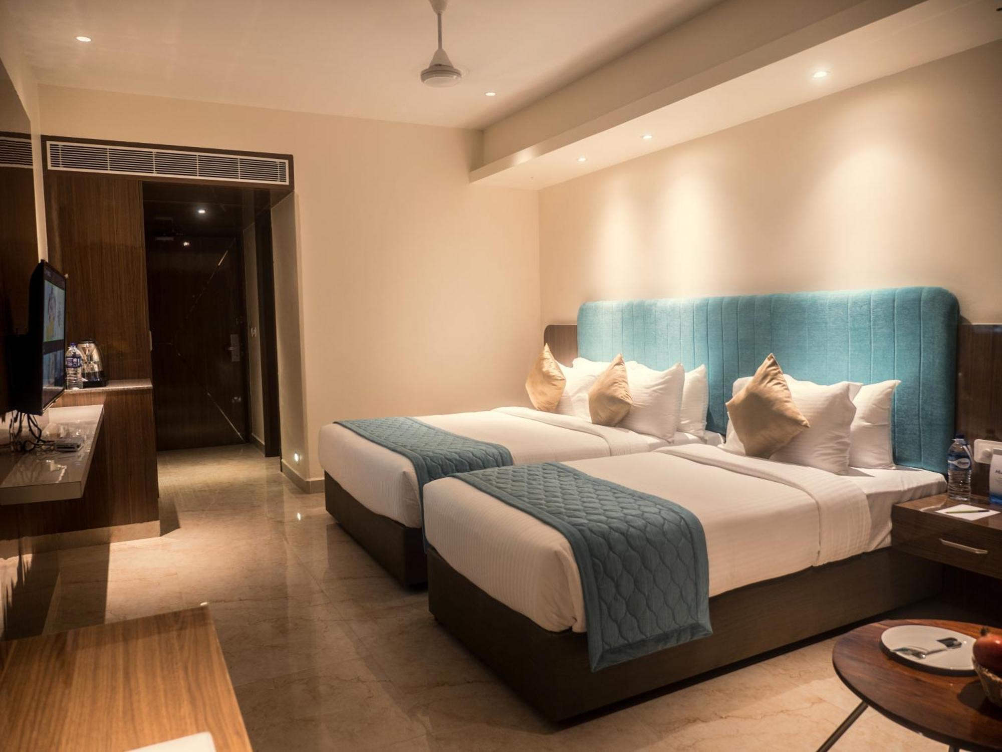 Misty Ocean - A Bergamont Group Of Hotel Kuilapalayam Екстериор снимка